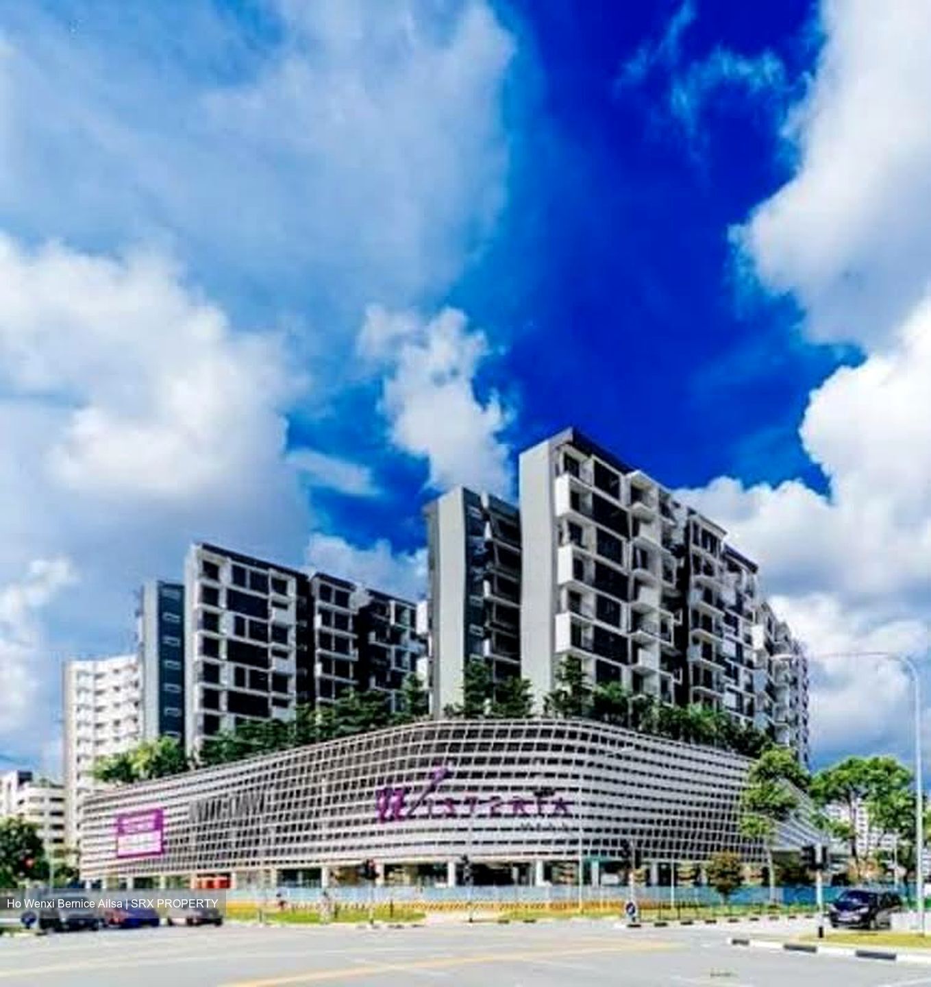 WISTERIA MALL (D27), Retail #544669411